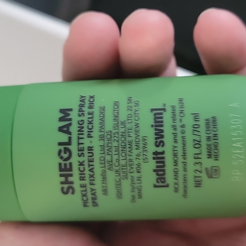 Glam Green Pickle Rick Setting Spray - Picture 2 of 5